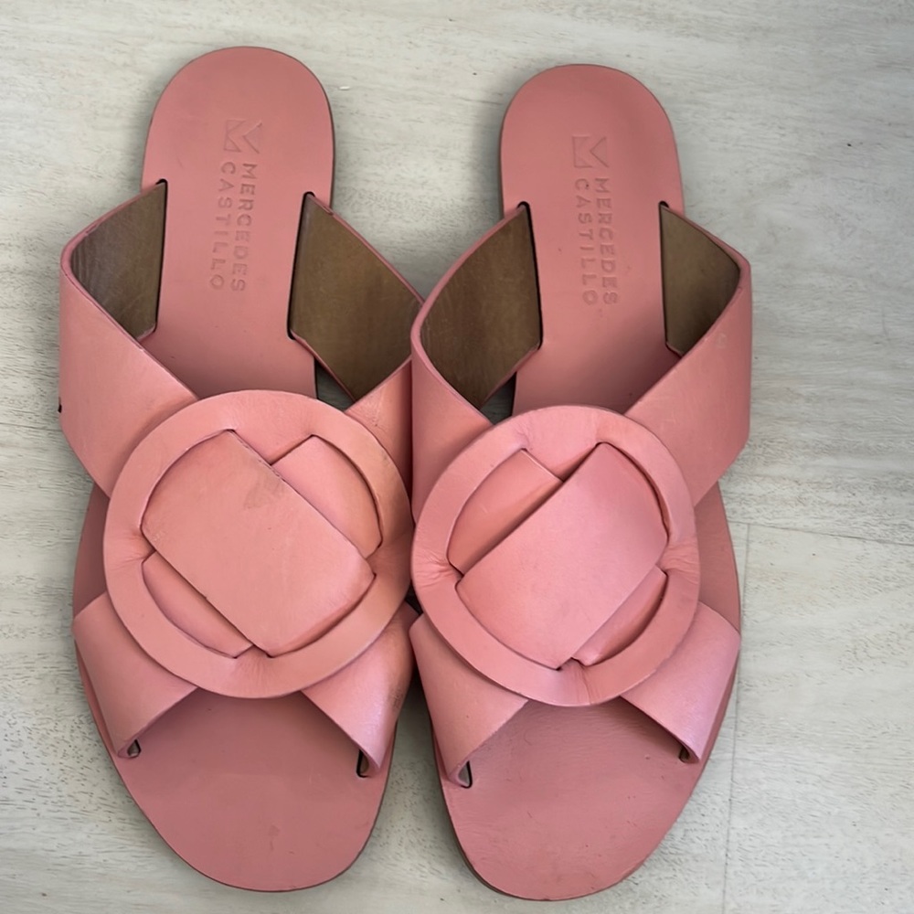 Mercedes Castillo sandals US6